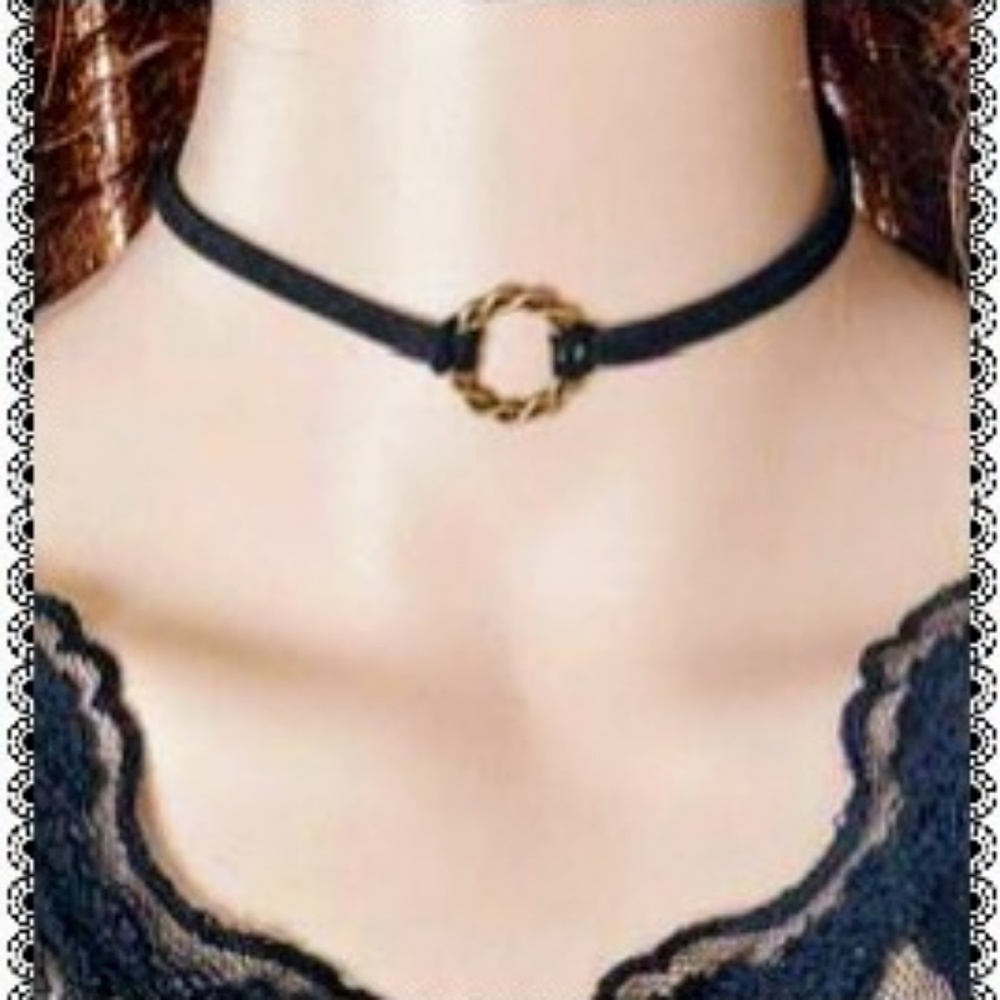 🛍 Ring choker, antique-look ring on sueded strap - Picture 3 of 5